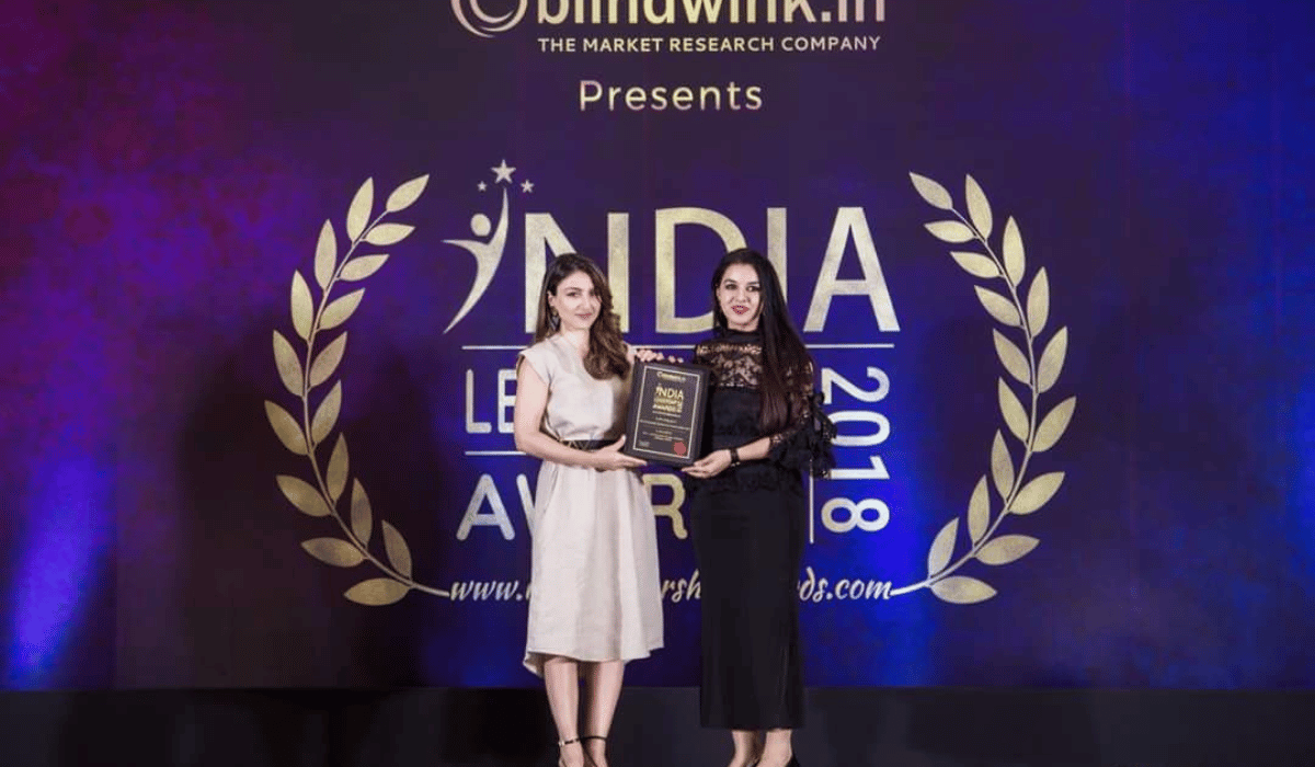Awarded Best Design Institute by Soha Ali Khan