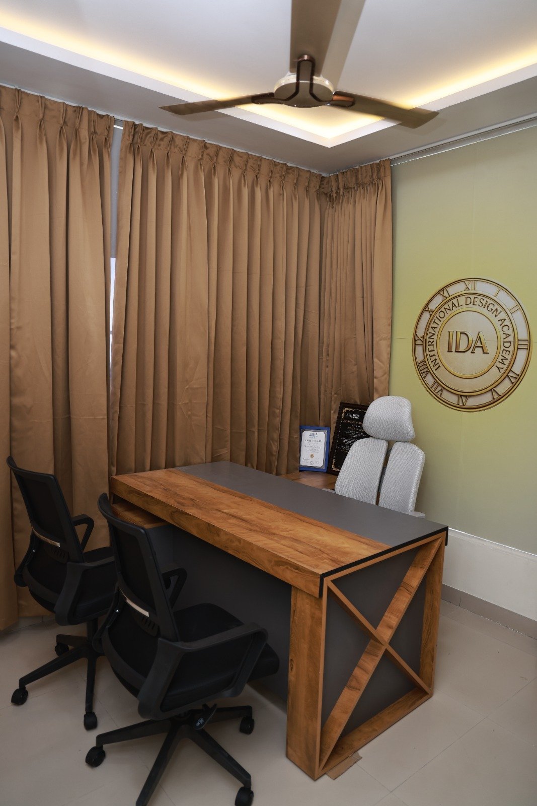 Reception/front desk